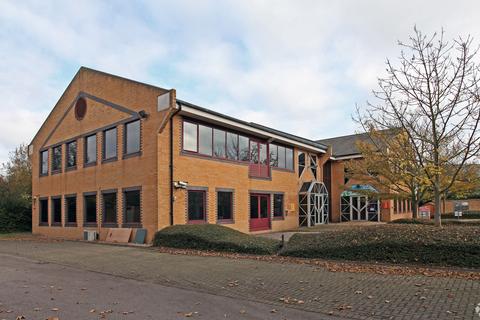 Office to rent, Waterside Dr Slough SL3 6EY