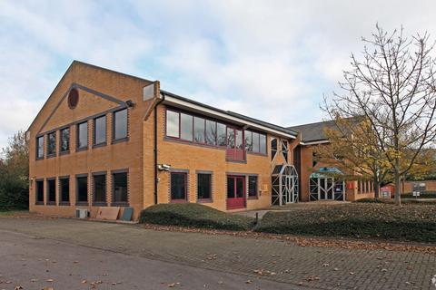 Office to rent, Waterside Dr Slough SL3 6EY