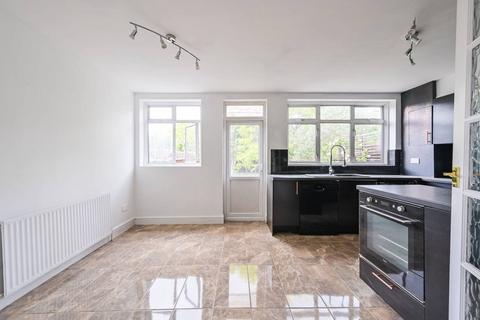 1 bedroom flat to rent, Queenswood Avenue, E17, Walthamstow, London, E17