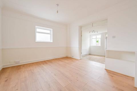 1 bedroom flat to rent, Queenswood Avenue, E17, Walthamstow, London, E17