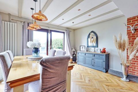 25 Mountview Crescent, St Lawrence, Southminster, CM0 7NT