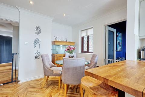 25 Mountview Crescent, St Lawrence, Southminster, CM0 7NT