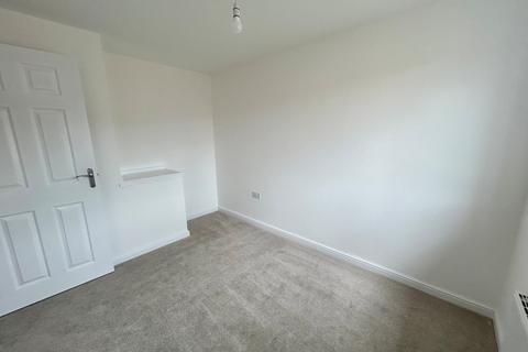3 bedroom semi-detached house to rent, Harrier Drive, Langold, S81
