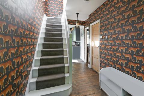 3 bedroom semi-detached house for sale, Rosebery Road, Epsom