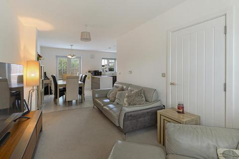 3 bedroom end of terrace house for sale, Tiffen Way, Kings Hill, ME19 4GZ