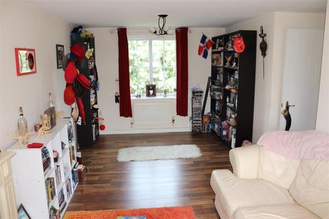 2 bedroom apartment for sale, Lingmoor Grove, Aldridge