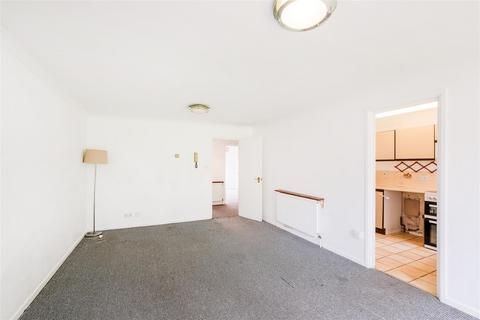 13 Woodland Road, London, E4 7ET