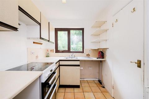 13 Woodland Road, London, E4 7ET