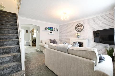 undefined, Howdale Road, Hull