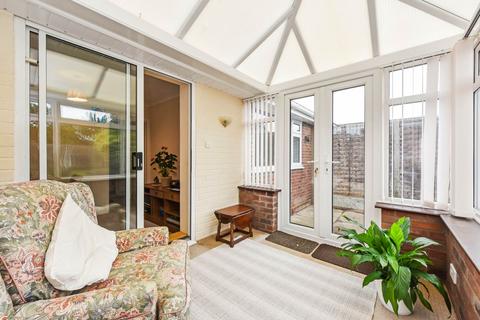 2 Barton Way, Bracklesham Bay, Chichester, PO20 8JD