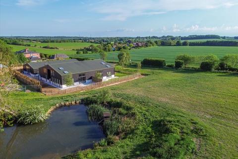 Newland End Lane, Arkesden, Saffron Walden, CB11.