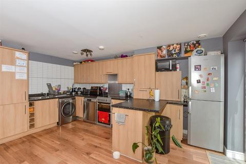 5 bedroom terraced house for sale