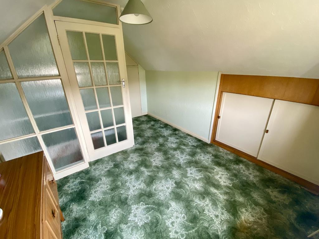 Mariana dressing room 2