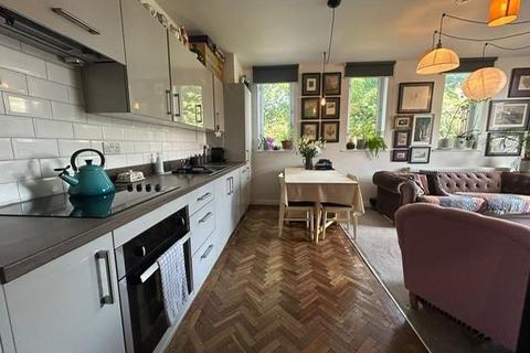 2 bedroom apartment for sale, George Cayley Drive, York