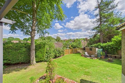 42 Riding Hill, South Croydon, CR2 9LN