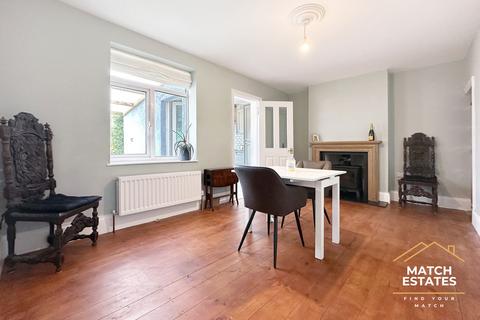 53 Church Road, Folkestone, CT20 3EL