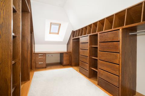 33 Bereweeke Way, Winchester, SO22 6BJ