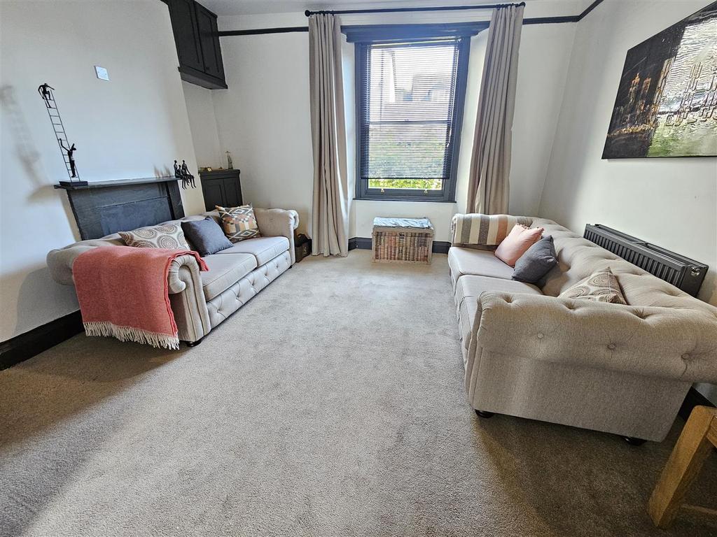 Sitting Room.jpg