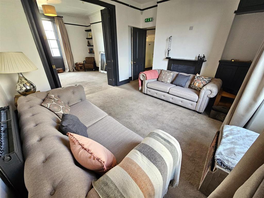Sitting Room 2.jpg