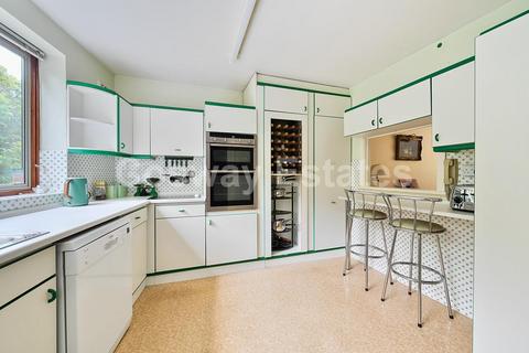 undefined, The Ridgeway, Mill Hill Village, NW7