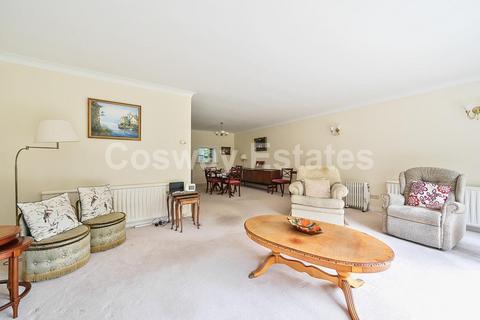 4 bedroom house for sale, The Ridgeway, Mill Hill Village, NW7