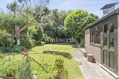 4 bedroom semi-detached house for sale, The Mall, London, N14