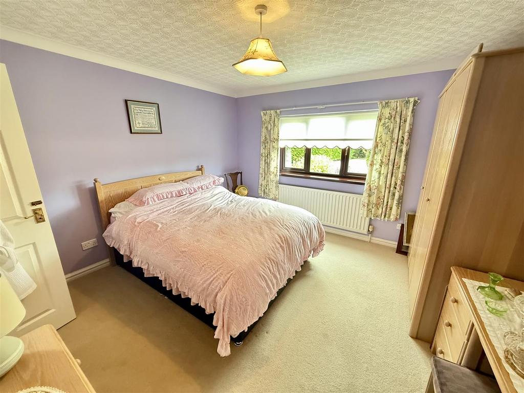 Master bedroom 1
