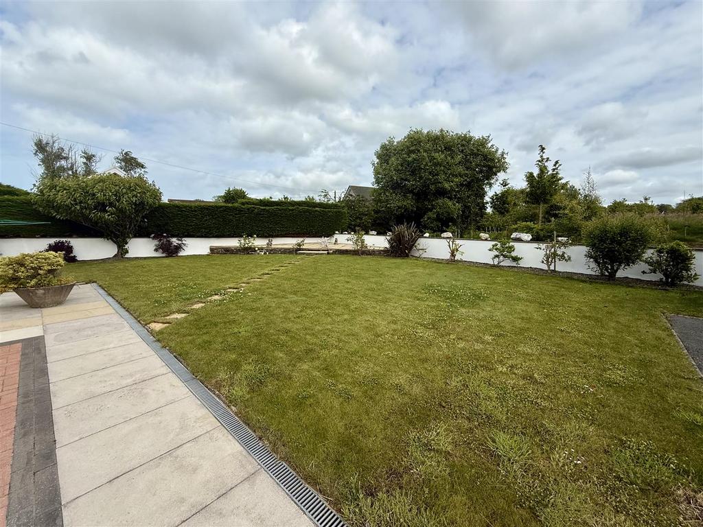 Garden &amp; grounds