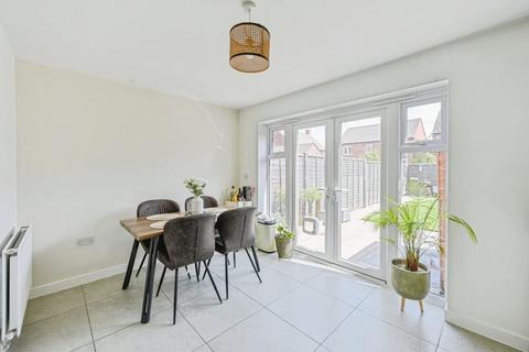 52 Tye Road, Fradley, Lichfield, WS13 8GW