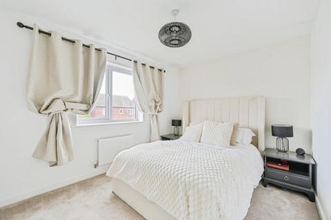 52 Tye Road, Fradley, Lichfield, WS13 8GW