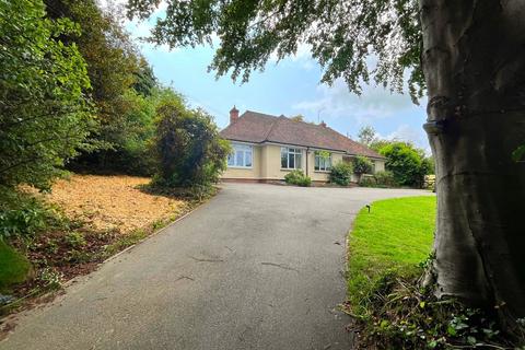 3 bedroom detached house for sale, With Circa 3.8 Acres, Burwash Common, Etchingham, East Sussex, TN19