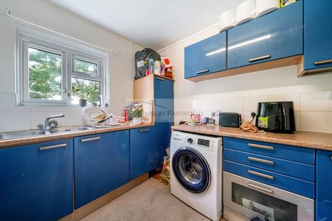 1 bedroom flat for sale, Church Lane, London NW9