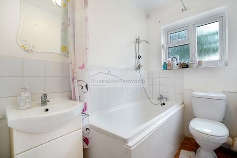 1 bedroom flat for sale, Church Lane, London NW9