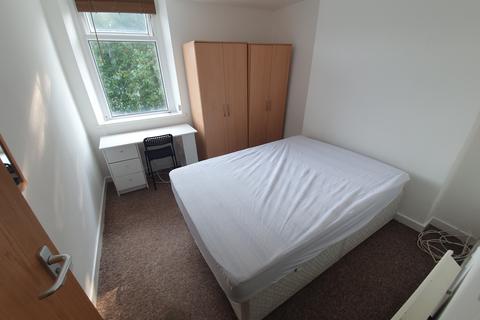 1 bedroom flat to rent, FLAT 6, 1 West Luton Place