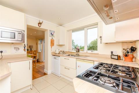 3 bedroom chalet for sale, Fairview Road, Gravesend DA13