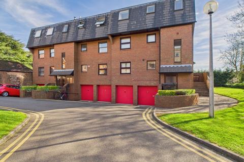undefined, New Hunting Court Thorpe Road, Peterborough PE3