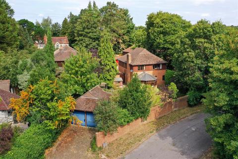 4 bedroom detached house for sale, Hazel Gardens, Sonning Common Reading RG4