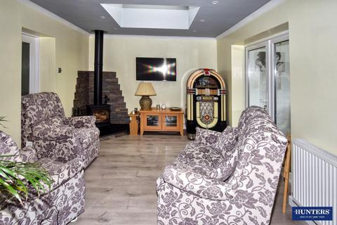 4 bedroom semi-detached house for sale, Northumberland Road, Wigston