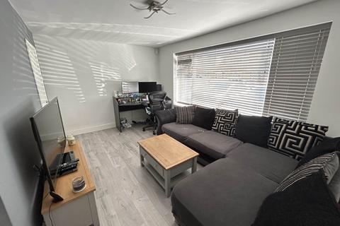 2 bedroom end of terrace house for sale, Hampshire Road, Oldham
