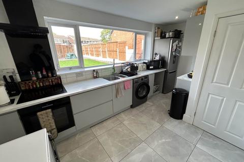 2 bedroom end of terrace house for sale, Hampshire Road, Oldham
