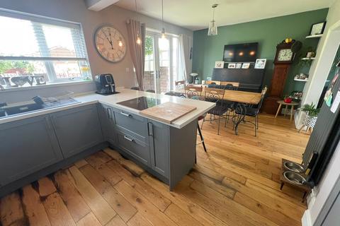 34 Circular Road, Denton, Manchester, M34 6AW