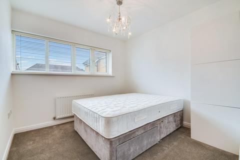 28 Lambourne Chase, Chelmsford, CM2 9FF