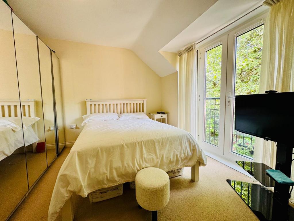Main Bedroom.jpg