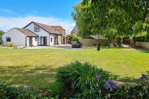 4 bedroom detached house for sale, Charming period residence in Hewish village