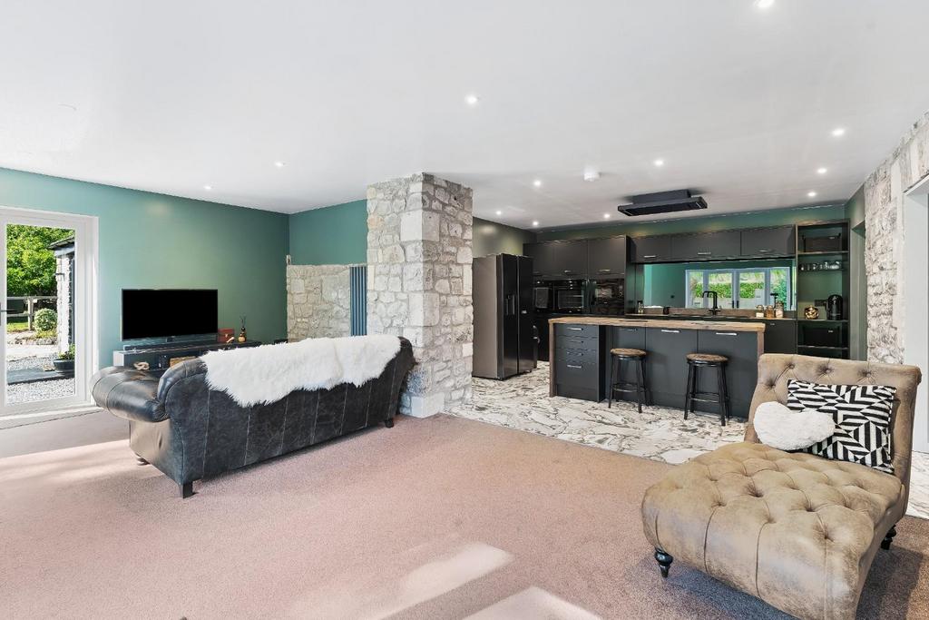 4 - kitchen family room.jpg