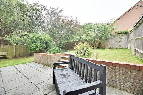 23 School Place, Bexhill-on-sea, TN40 2PX