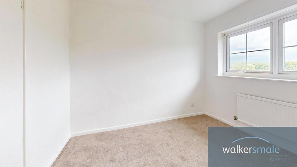 24-Hoyle-Court-Avenue-Bedroom-Defurnished