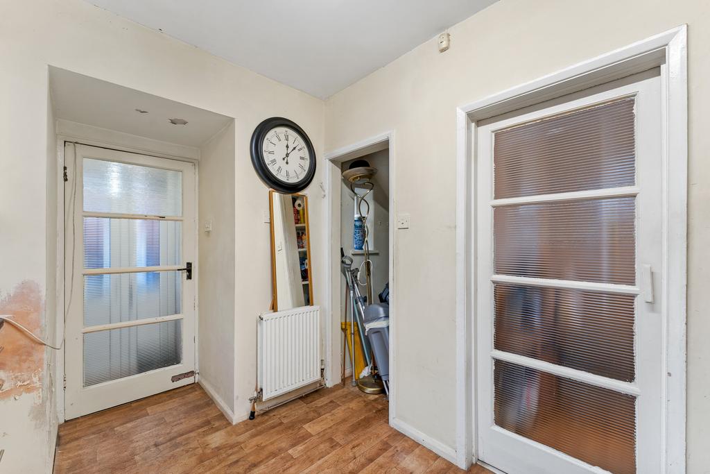 26 A GREENFIELDS AVENUE-33.jpg