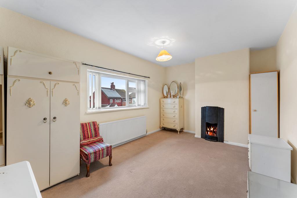 26 A GREENFIELDS AVENUE-19.jpg