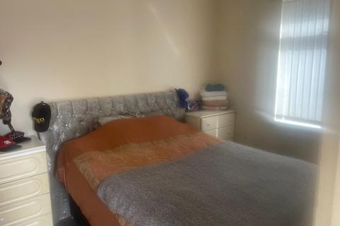 2 bedroom flat for sale, Newsham Road, Blyth, NE24